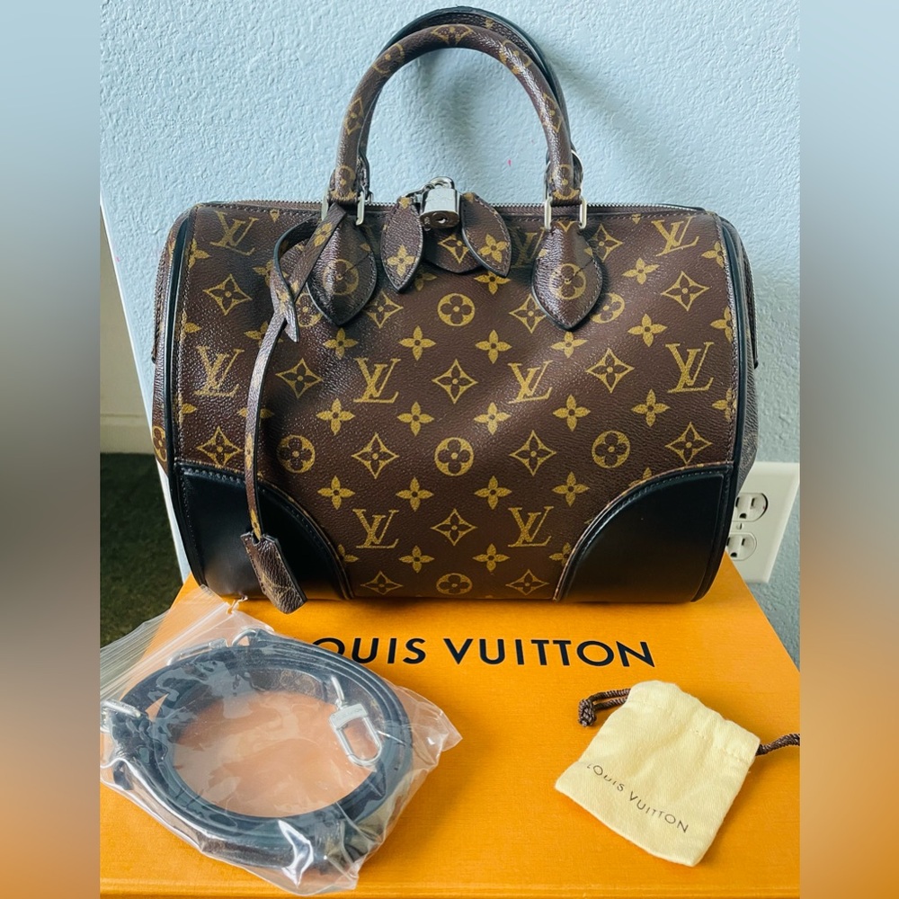 Louis Vuitton Monogram Shine Doc PM Noir Speedy w/Strap. (Preowned)